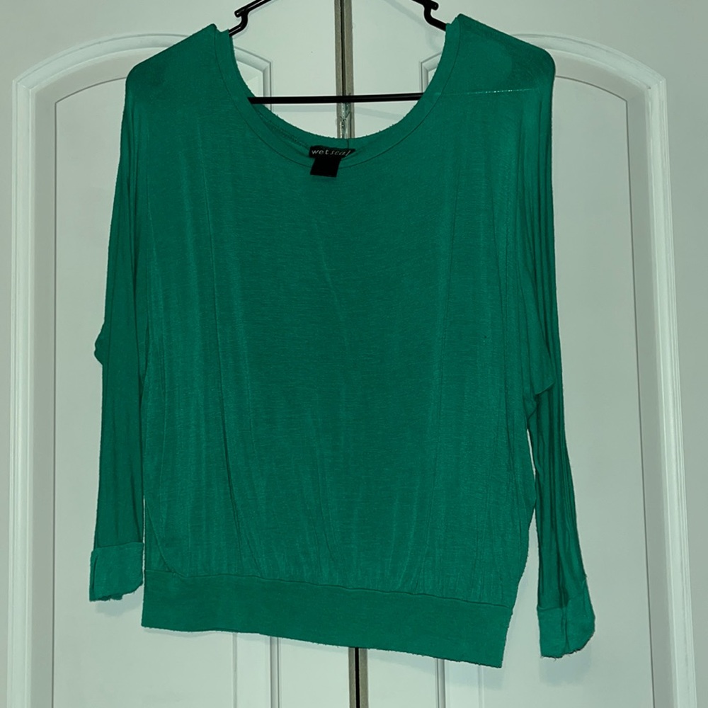 Wet Seal Long Sleeve Tee